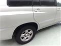 2003 Toyota Kluger V