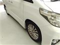 2012 Toyota Alphard