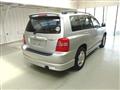 2001 Toyota Kluger V