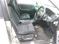 2001 Toyota Kluger V
