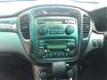 2001 Toyota Kluger V
