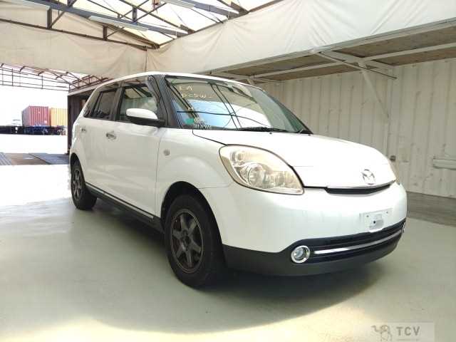 2009 Mazda Verisa