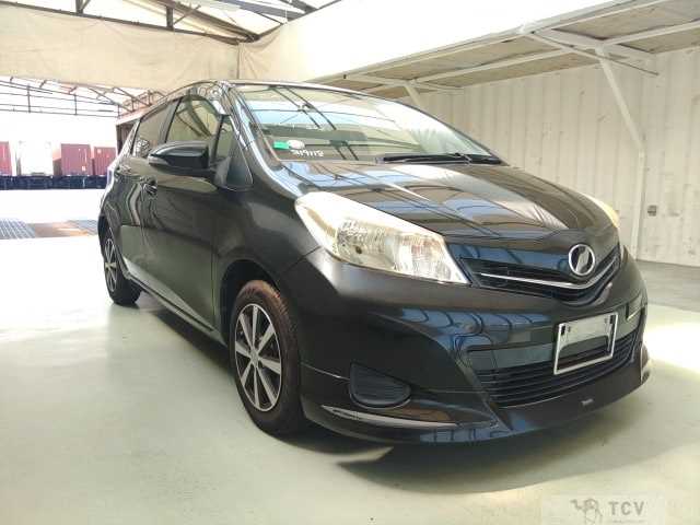 2011 Toyota Vitz