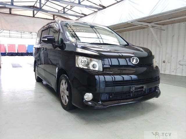 2007 Toyota Voxy