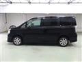 2007 Toyota Voxy