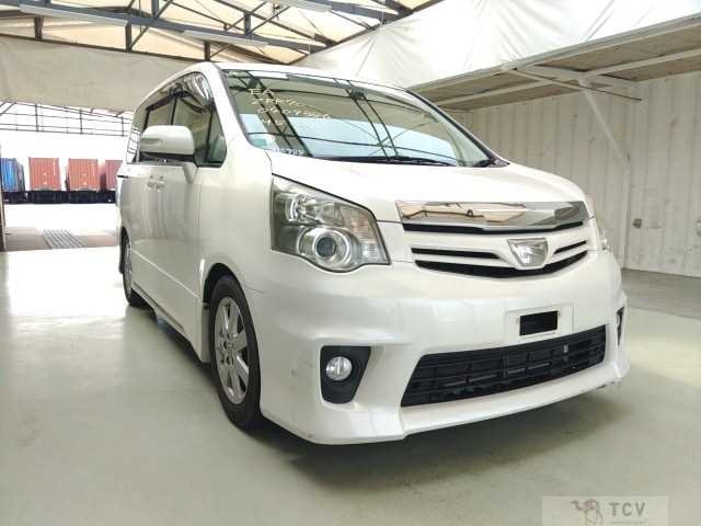 2011 Toyota Noah