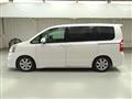 2011 Toyota Noah