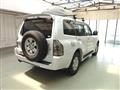 2002 Mitsubishi Pajero