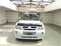 2002 Mitsubishi Pajero