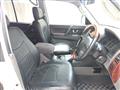 2002 Mitsubishi Pajero