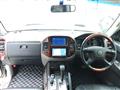 2002 Mitsubishi Pajero