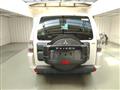 2011 Mitsubishi Pajero