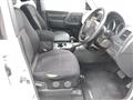 2011 Mitsubishi Pajero