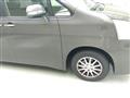 2013 Toyota Noah