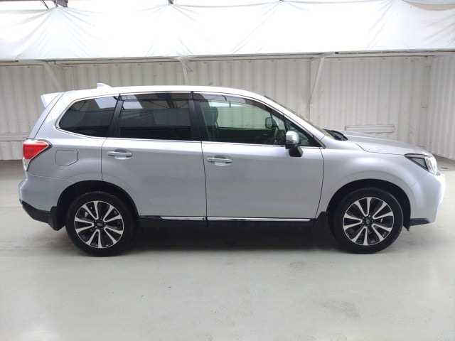 Subaru Forester 2016 photo 2