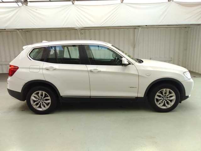 BMW X3 2012 photo 2
