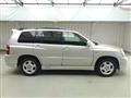 2005 Toyota Kluger V
