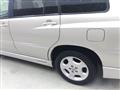 2005 Toyota Kluger V