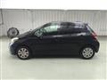 2011 Toyota Vitz