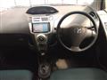 2005 Toyota Vitz