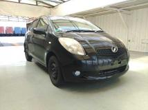 2005 Toyota Vitz