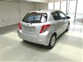 2011 Toyota Vitz