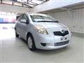 2005 Toyota Vitz