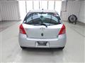 2005 Toyota Vitz