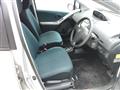 2005 Toyota Vitz