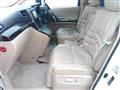 2013 Toyota Alphard