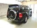 2005 Mitsubishi Pajero