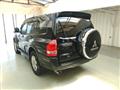 2005 Mitsubishi Pajero