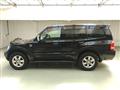 2005 Mitsubishi Pajero