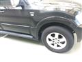 2005 Mitsubishi Pajero