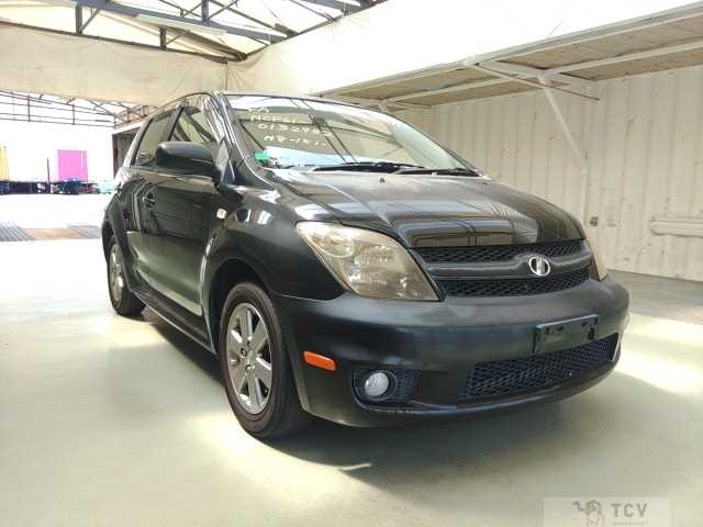 2005 Toyota IST