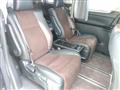 2013 Toyota Alphard
