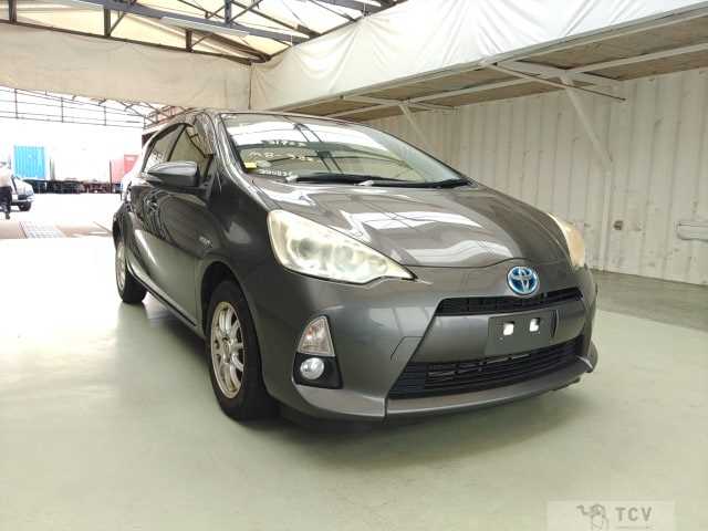 2013 Toyota AQUA