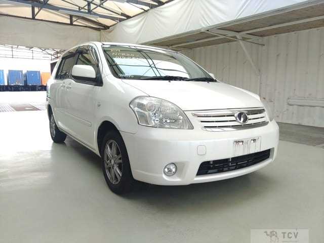 2011 Toyota Raum