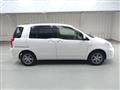 2011 Toyota Raum