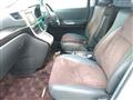 2013 Toyota Alphard