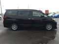 2013 Toyota Alphard