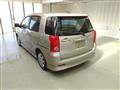 2005 Toyota Raum