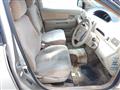 2005 Toyota Raum