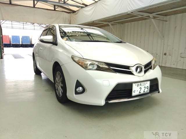 2012 Toyota Auris