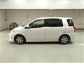 2007 Toyota Raum