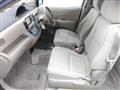 2005 Toyota Raum