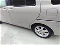 2005 Toyota Raum