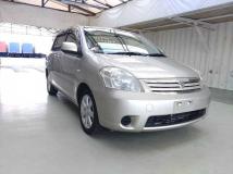 2005 Toyota Raum