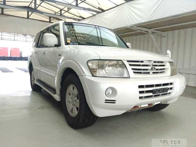 2004 Mitsubishi Pajero