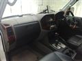 2004 Mitsubishi Pajero
